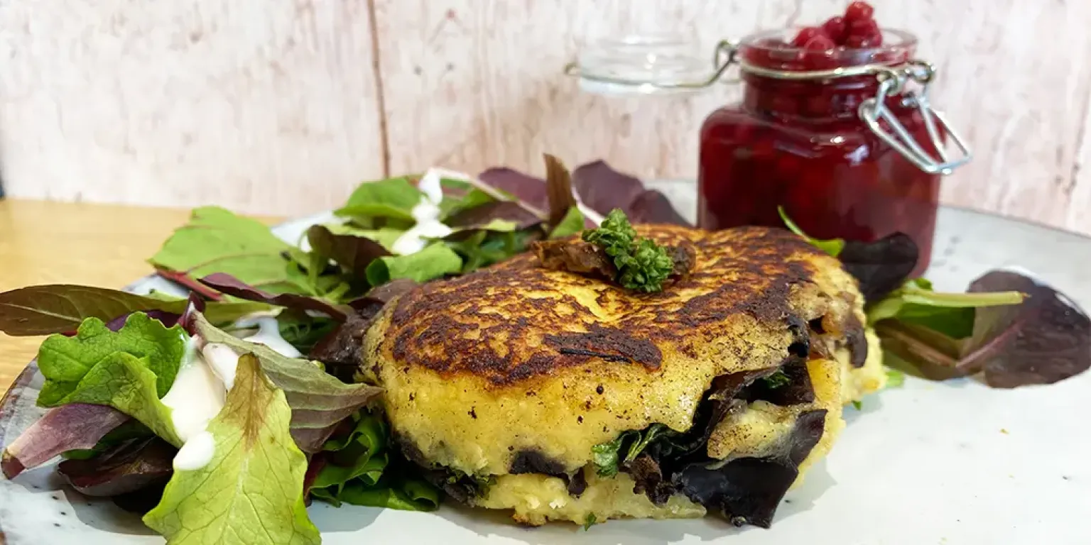 Galettes de pommes de terre farcies aux champignons