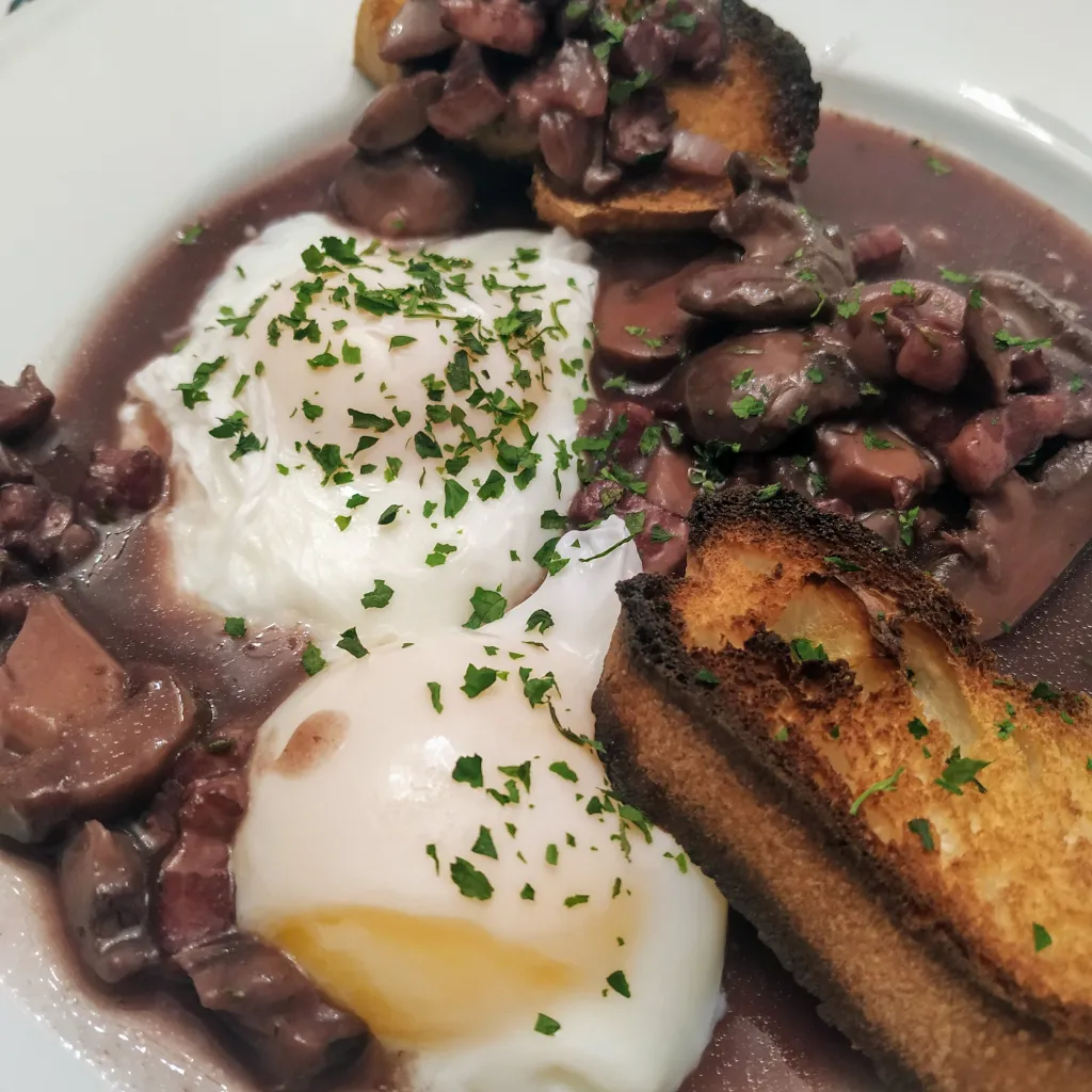 Oeufs au vin
