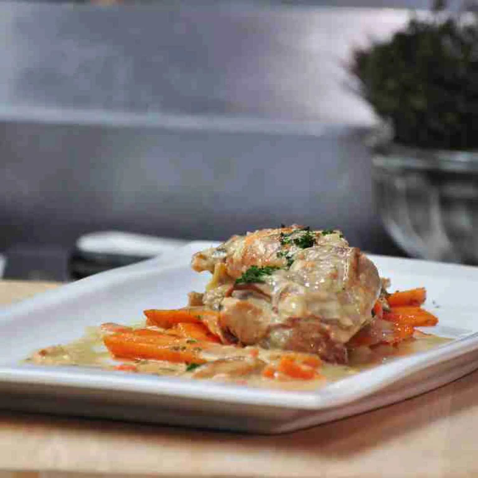 Lapin à la moutarde et aux carottes