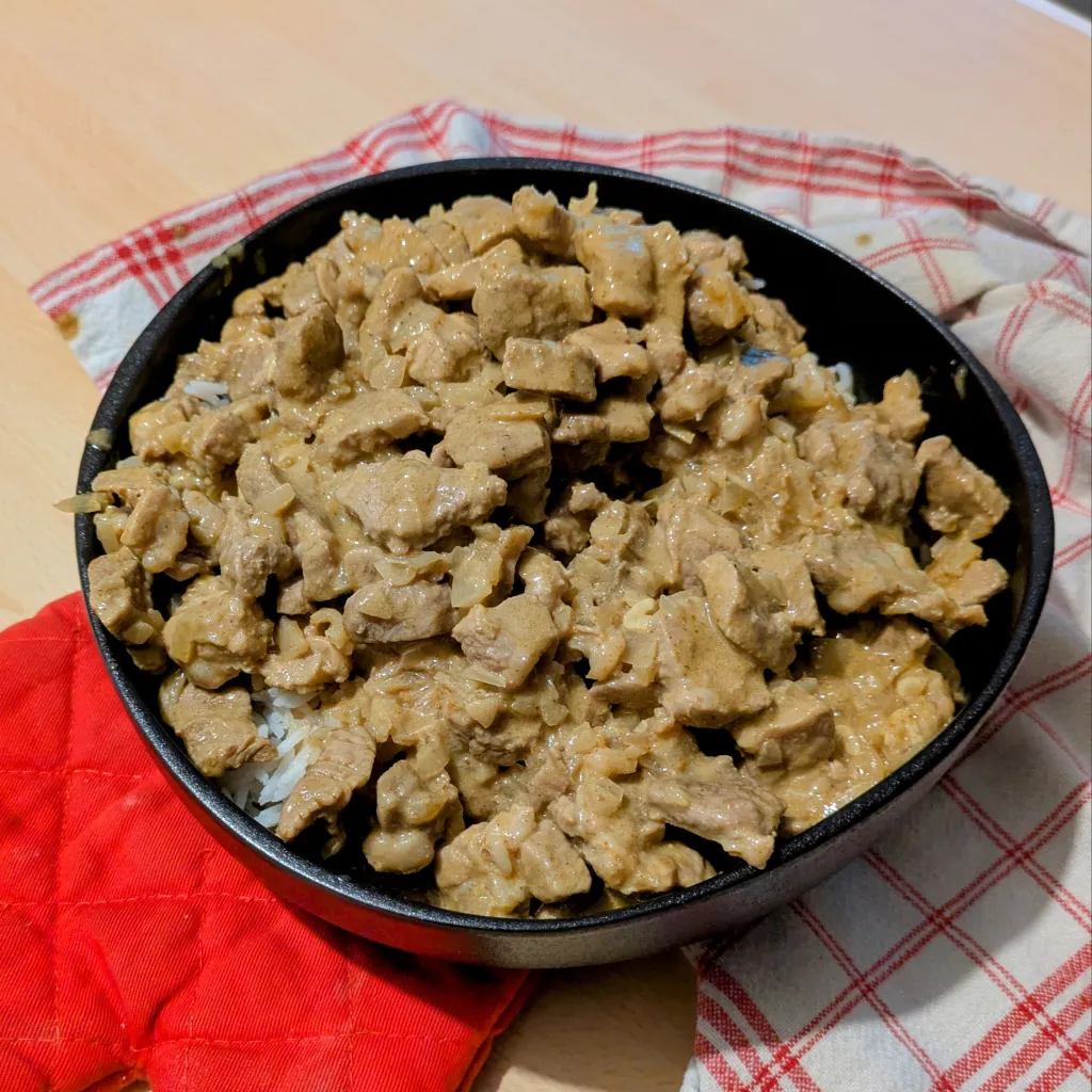 Curry de porc au lait de coco et riz basmati