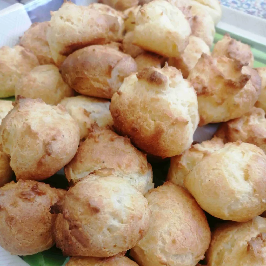 Gougères garnies