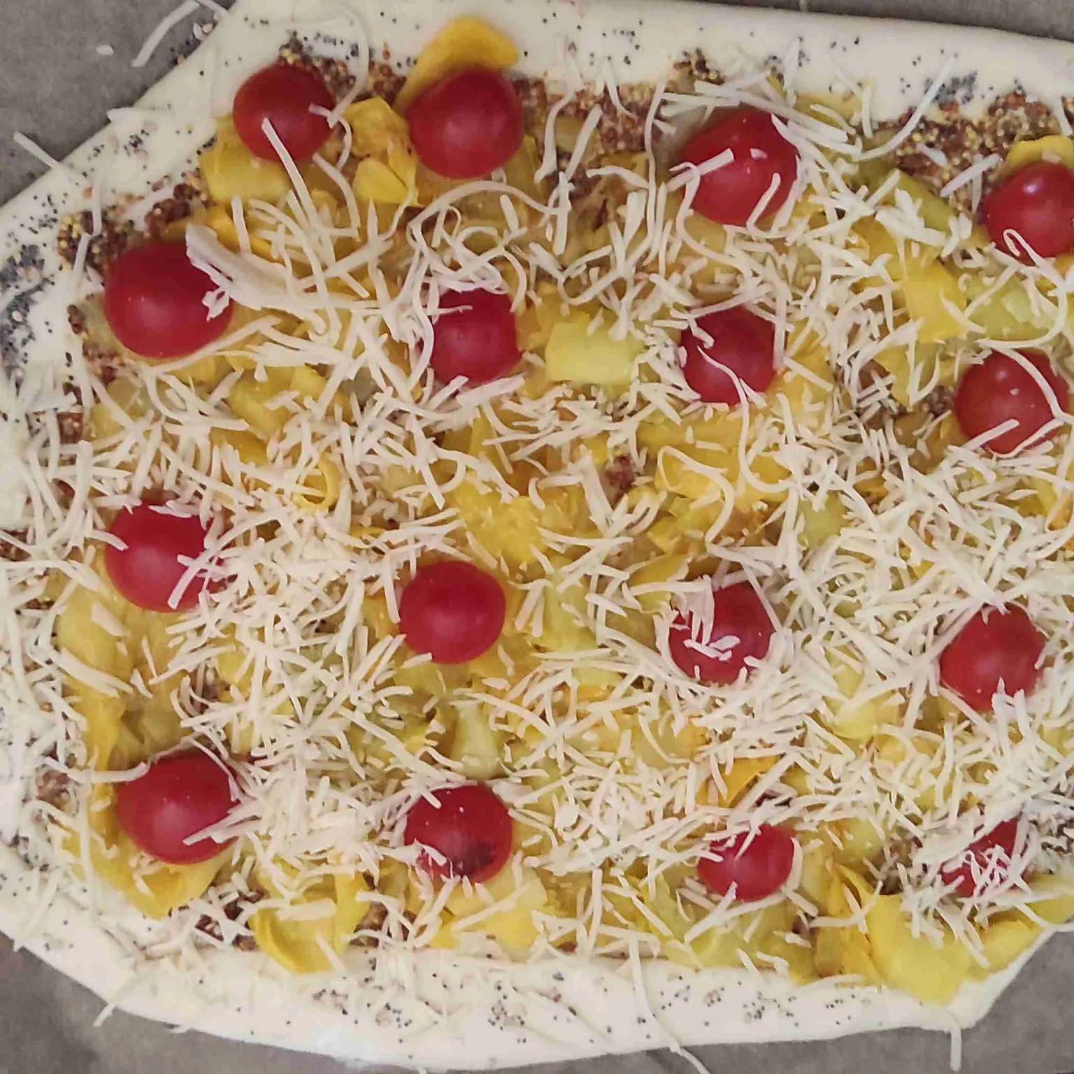 Tarte à la courgette jaune et à la tomate