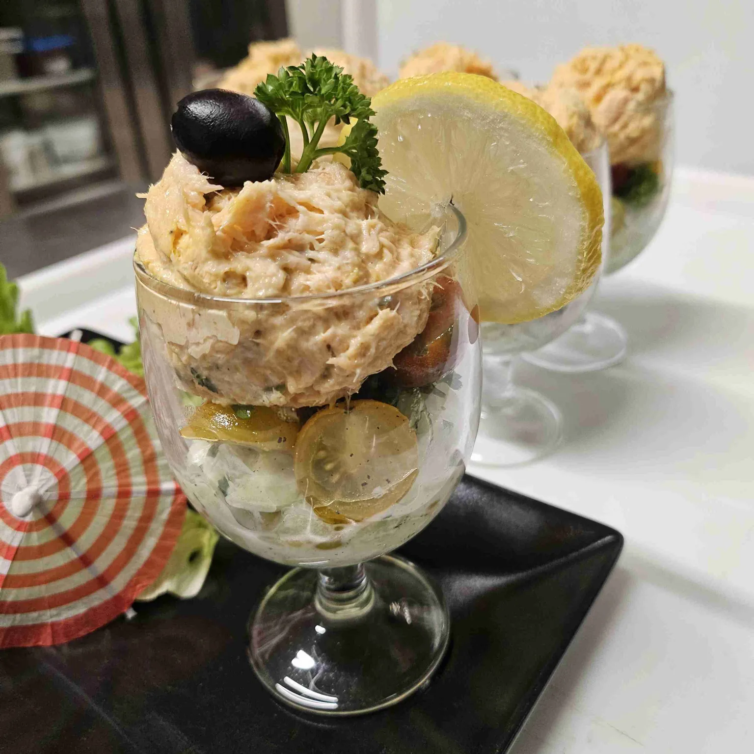 Verrine concombre tomates saumon
