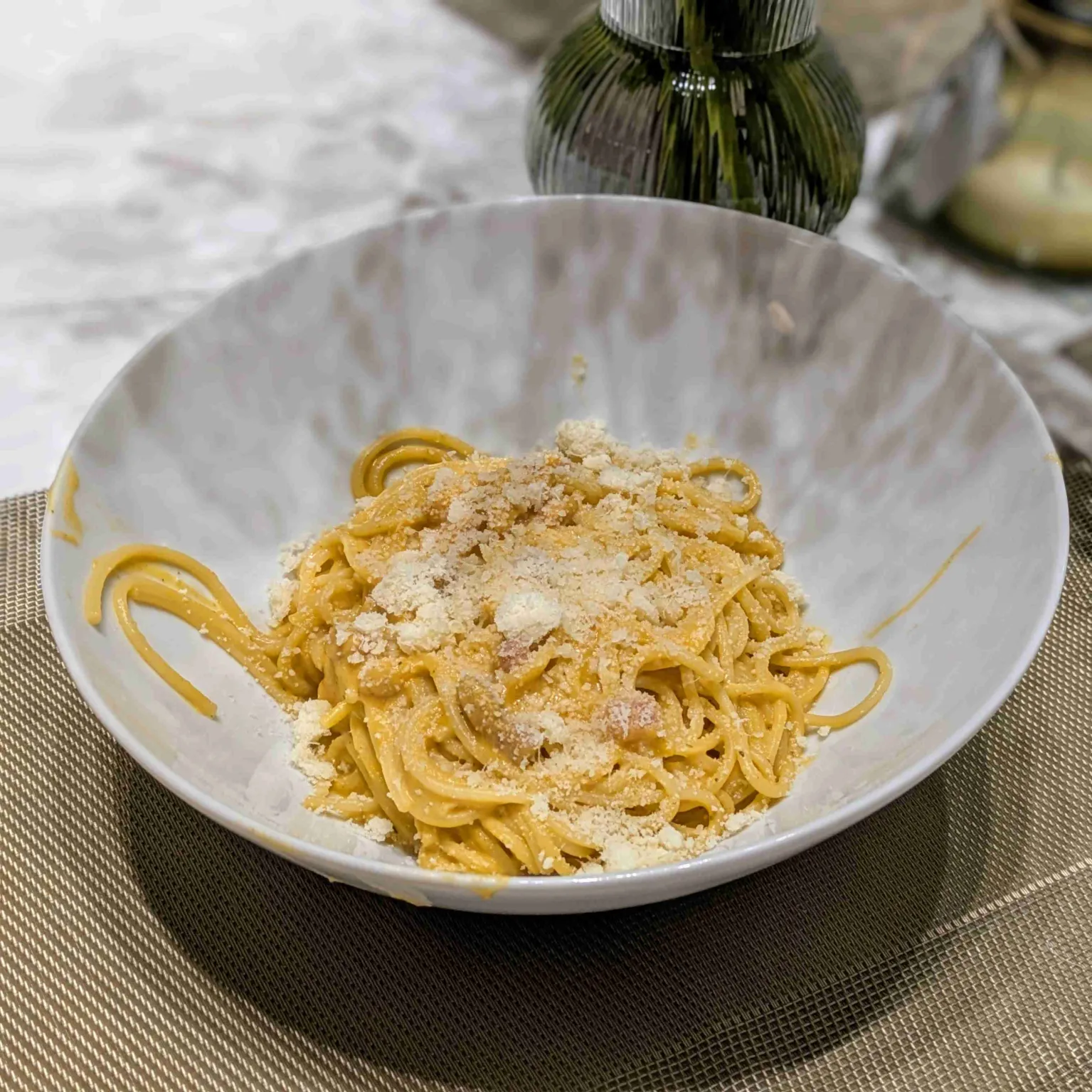 Spaghetti à la crème de butternut et aux lardons