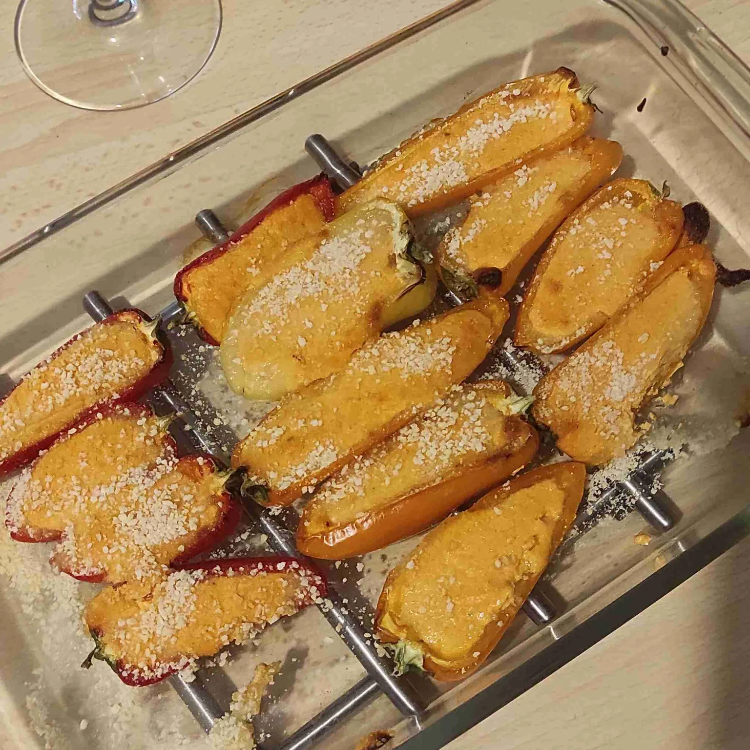 Mini poivrons farcis à la poivrenade