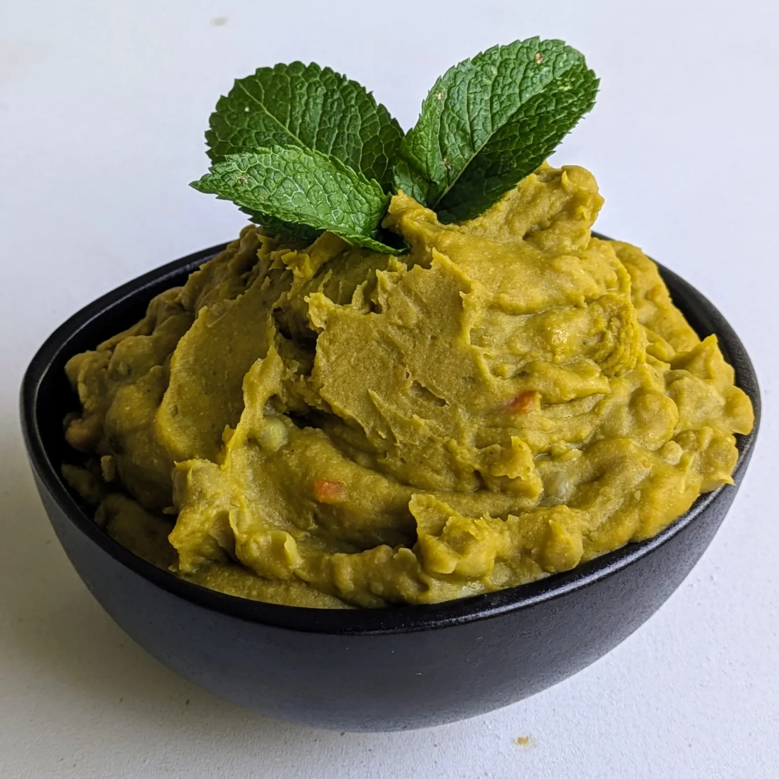 Purée de petits pois à la menthe