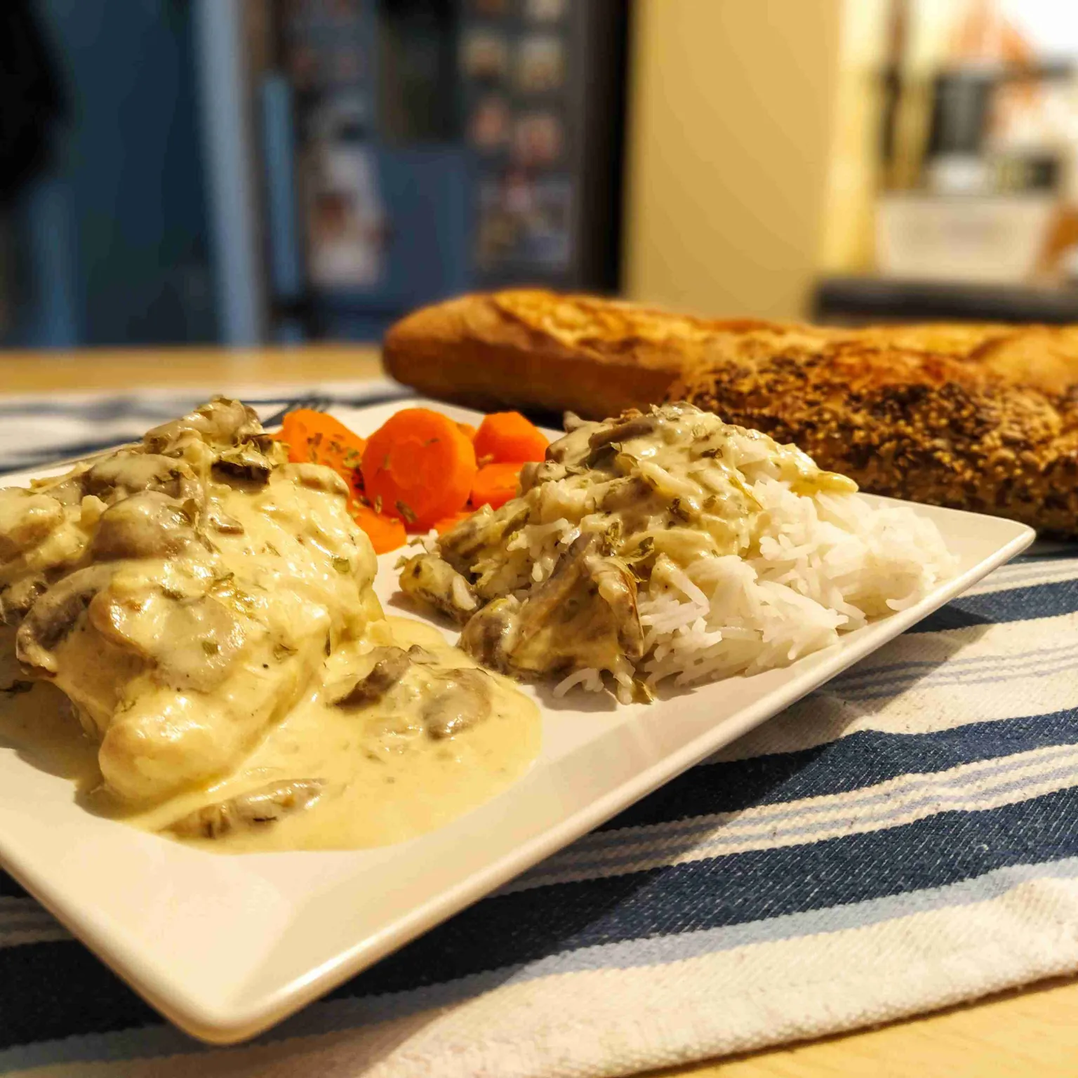 Escalopes de poulet à la crème et aux champignons