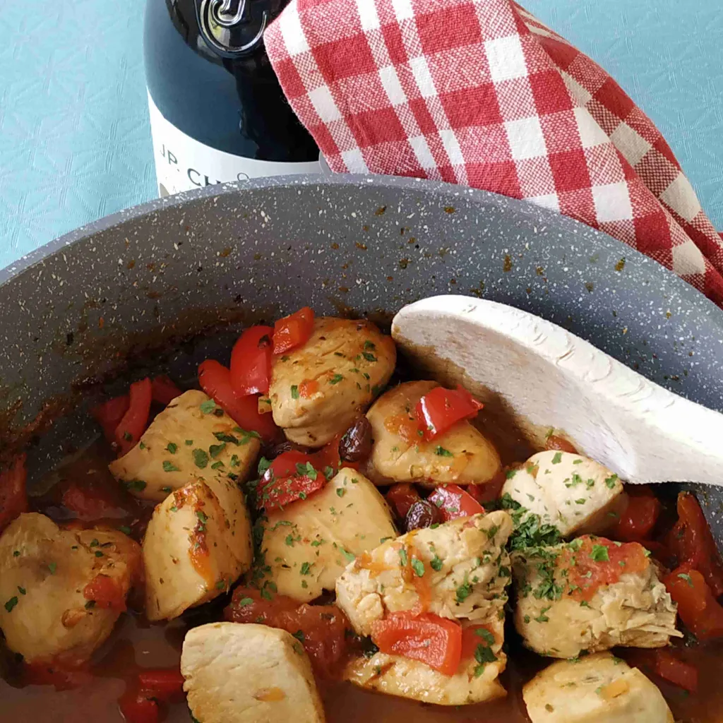 Mijoté de poulet aux poivrons et aux agrumes