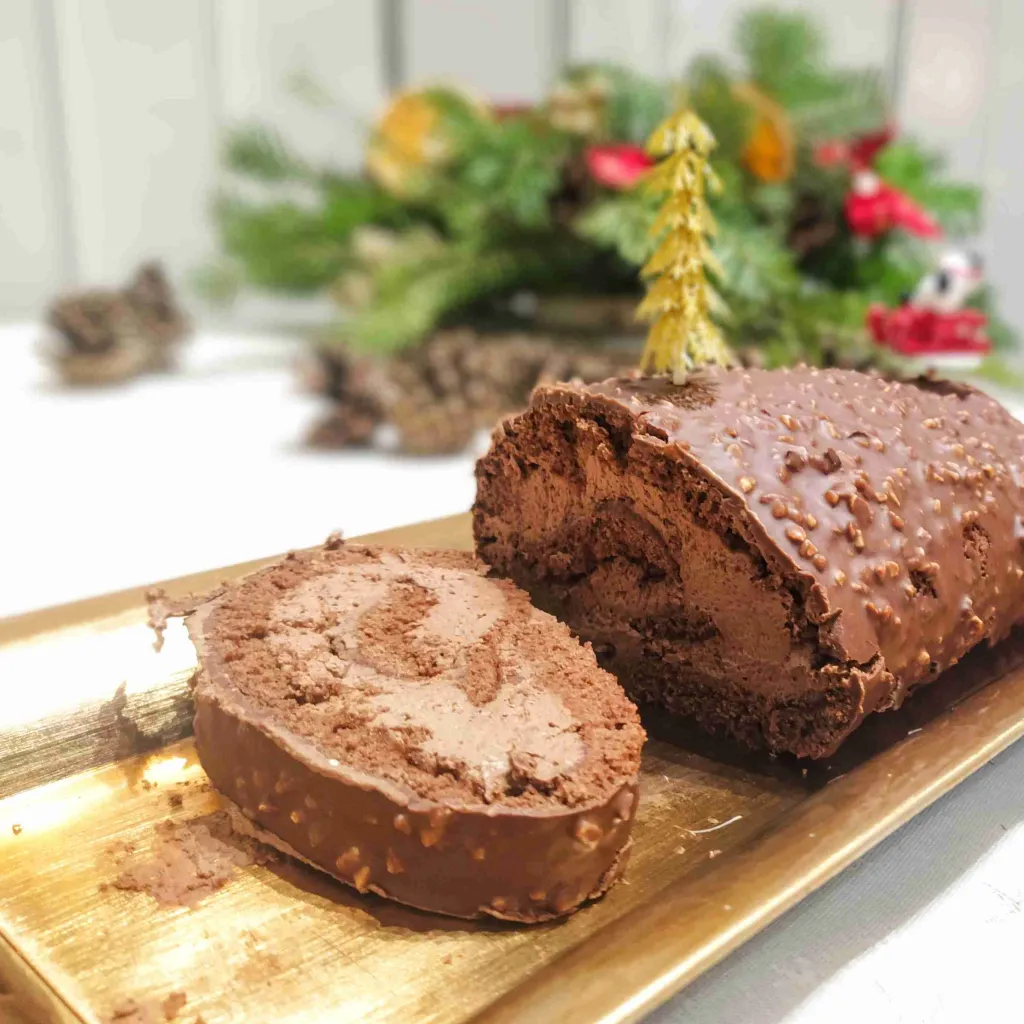 Bûche au chocolat et au pralin